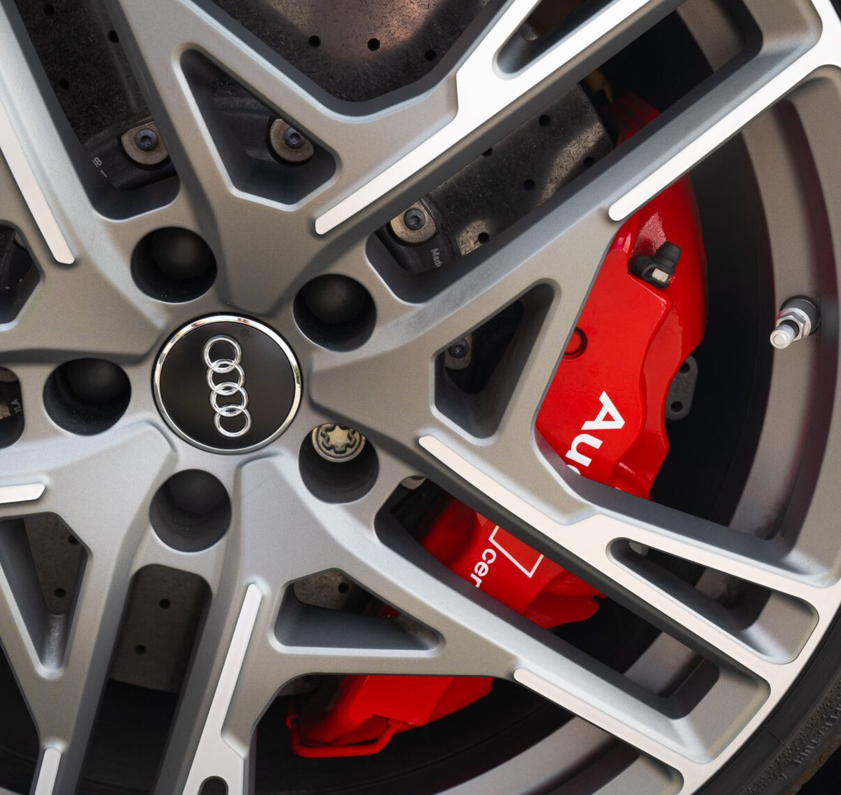 Audi R8 Coupe 2020 geel Carbon Luxurycarselection Te Koop-26