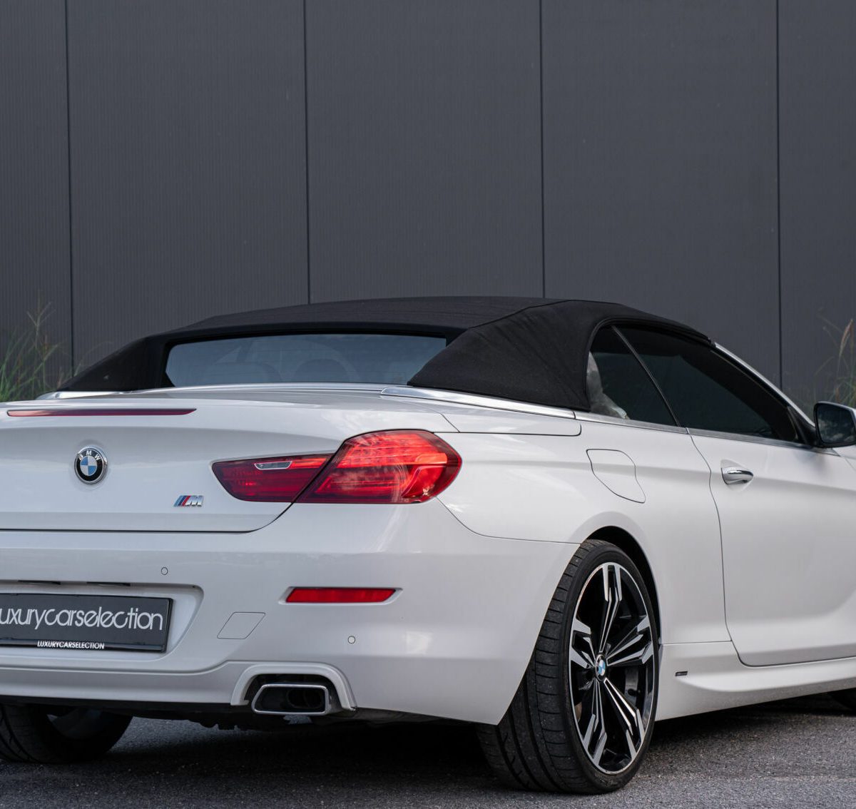 BMW-640-Cabrio-M6-pack-Luxurycarselection-Te-Koop-5