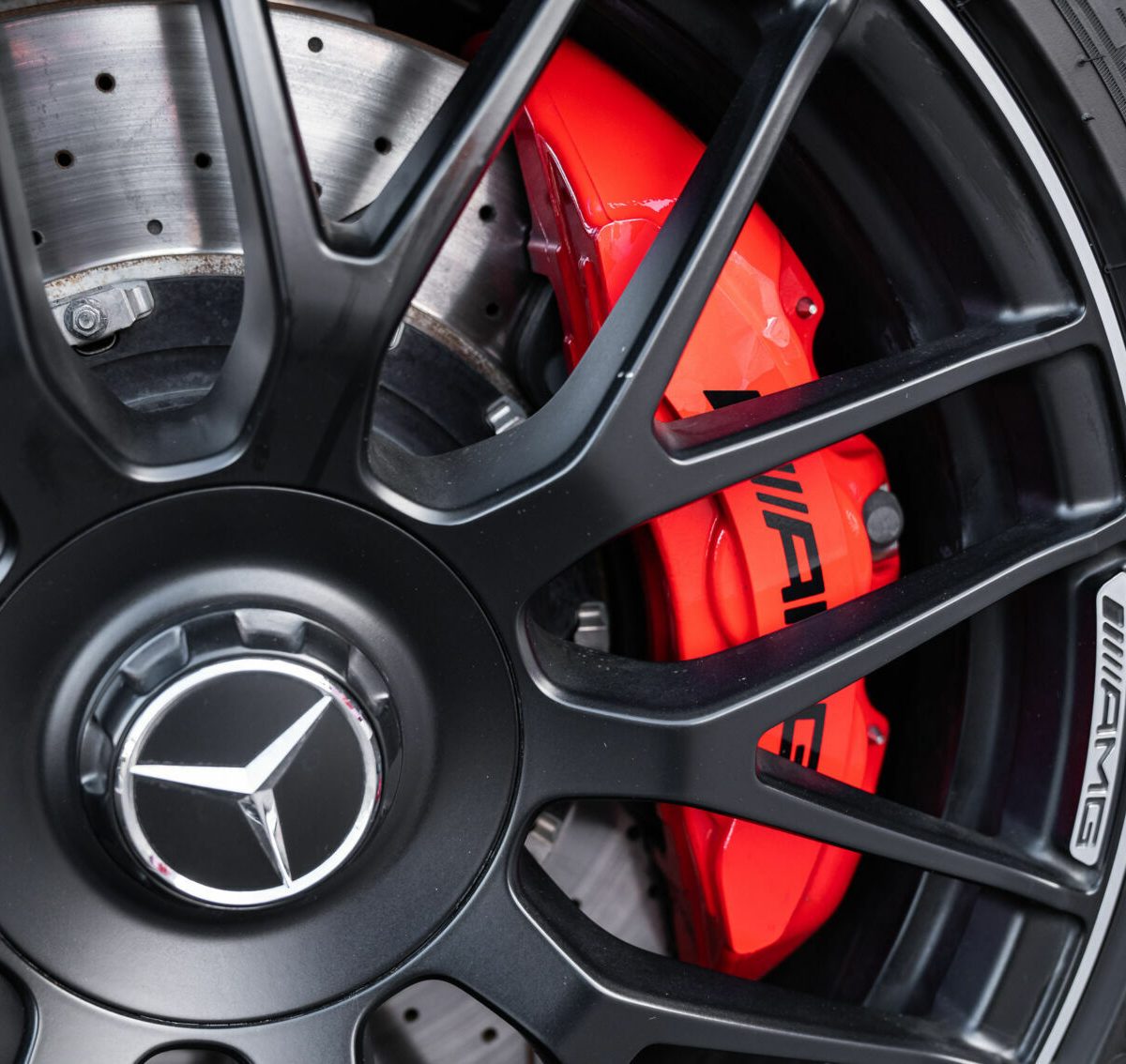Mercedes-Benz-AMG-GTS-Rood-Carbon-Luxurycarselection-Te-Koop-28
