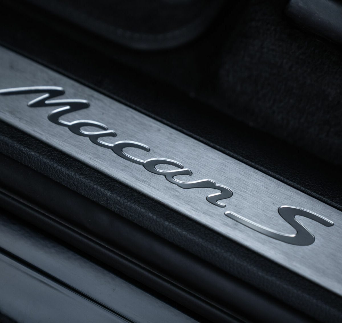 Porsche-Macan-S-diesel-zwart-turbo-look-Luxurycarselection-Te-Koop-22